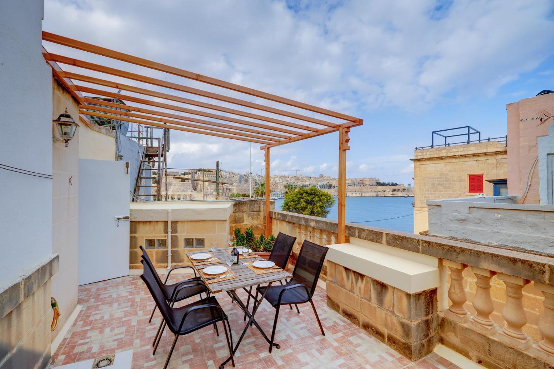 Traditional Maltese Townhouse, Roof Terrace And Views Senglea Luaran gambar