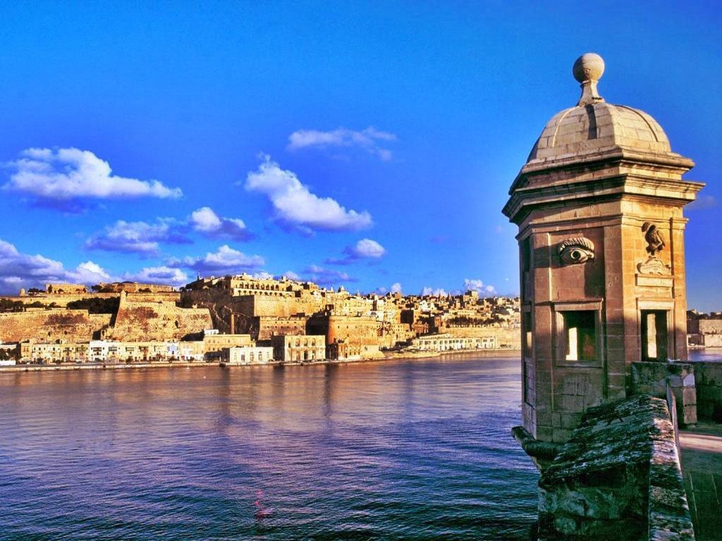 Traditional Maltese Townhouse, Roof Terrace And Views Senglea Luaran gambar
